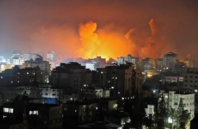قصف متواصل من قوات الاحتلال في غزة