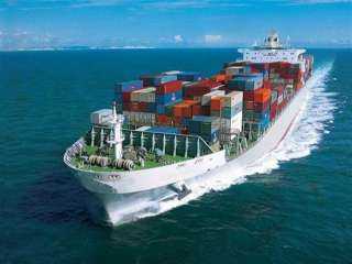 بريطانيا: هجوم على سفينة شحن قبالة ميناء الحديدة اليمني