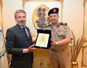 عاجل | القوات المسلحة تنظم زيارة لوفد إيطالي إلى جهاز مشروعات الخدمة الوطنية